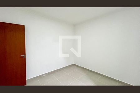 Quarto 2 de casa para alugar com 2 quartos, 65m² em Parque Mikail, Guarulhos