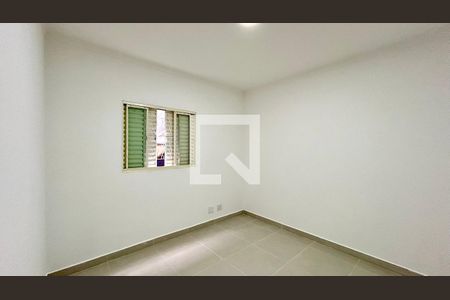 Quarto 1 de casa para alugar com 2 quartos, 65m² em Parque Mikail, Guarulhos