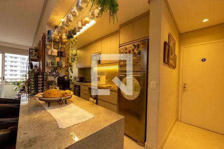 Cozinha de apartamento à venda com 2 quartos, 100m² em Alphaville Industrial, Barueri