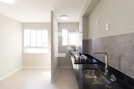 Sala/Cozinha de apartamento para alugar com 1 quarto, 28m² em Chacara Santa Lucia dos Ypes, Carapicuíba