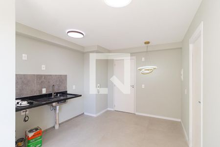 Sala/Cozinha de apartamento para alugar com 1 quarto, 28m² em Chacara Santa Lucia dos Ypes, Carapicuíba