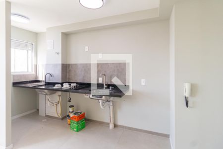 Sala/Cozinha de apartamento para alugar com 1 quarto, 28m² em Chacara Santa Lucia dos Ypes, Carapicuíba