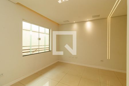 Sala de casa de condomínio para alugar com 2 quartos, 90m² em Vila Nivi, São Paulo