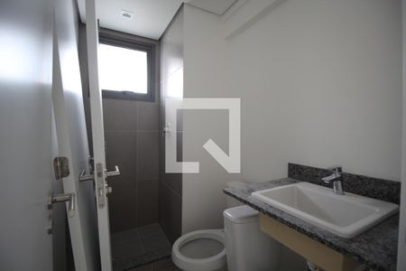 Banheiro da Suíte 1 de apartamento à venda com 1 quarto, 55m² em Jardim do Salso, Porto Alegre