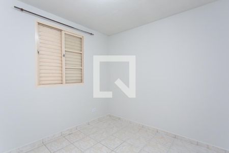 Quarto 2 de apartamento para alugar com 2 quartos, 45m² em Conjunto Habitacional Inácio Monteiro, São Paulo
