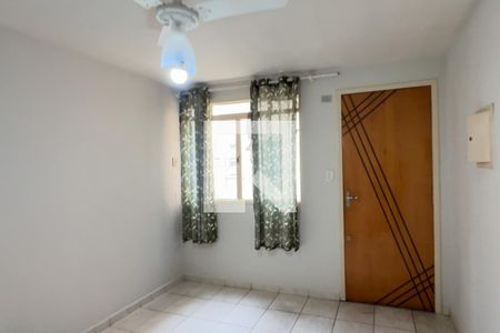 Sala de apartamento para alugar com 2 quartos, 45m² em Conjunto Habitacional Inácio Monteiro, São Paulo