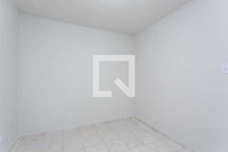 Quarto 2 de apartamento para alugar com 2 quartos, 45m² em Conjunto Habitacional Inácio Monteiro, São Paulo