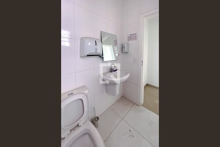 Banheiro da Suíte de casa para alugar com 8 quartos, 496m² em Alto da Lapa, São Paulo