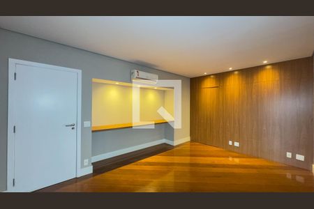 Sala de apartamento para alugar com 4 quartos, 360m² em Parque Colonial, São Paulo