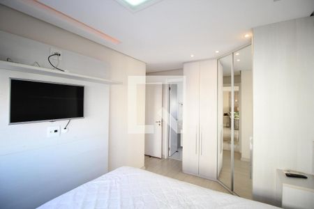Suíte 1 de apartamento para alugar com 2 quartos, 69m² em Passo D’areia, Porto Alegre