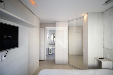 Suíte 1 de apartamento para alugar com 2 quartos, 69m² em Passo D’areia, Porto Alegre