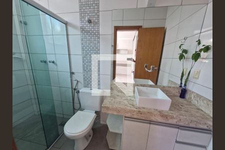 Banheiro de casa para alugar com 3 quartos, 130m² em Santa Branca, Belo Horizonte