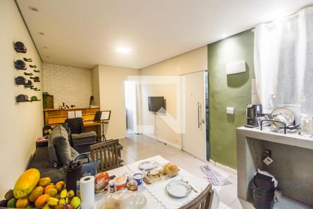 Sala de casa à venda com 2 quartos, 200m² em Vila Sao Luiz (valparaizo), Barueri
