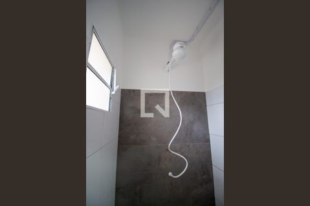Banheiro de kitnet/studio para alugar com 1 quarto, 20m² em Vila Castilho, Votorantim
