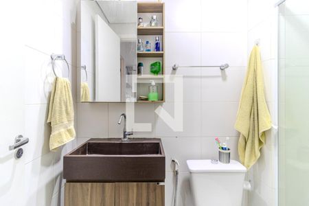Banheiro de apartamento à venda com 1 quarto, 30m² em Vila Buarque, São Paulo