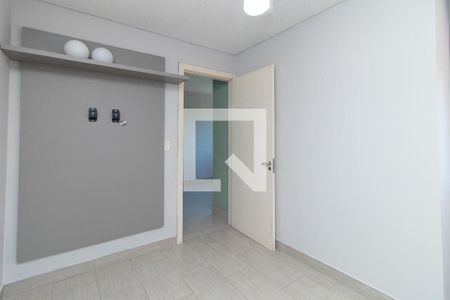 Quarto 2 de apartamento para alugar com 2 quartos, 48m² em Restinga, Porto Alegre