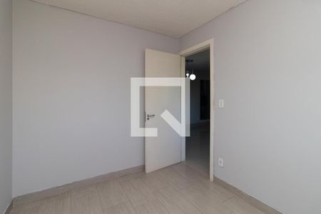 Quarto 1 de apartamento para alugar com 2 quartos, 48m² em Restinga, Porto Alegre