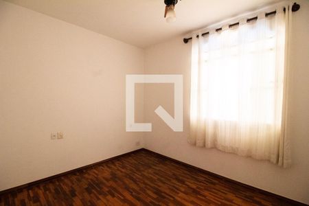 Quarto 02 de casa de condomínio para alugar com 2 quartos, 102m² em João Pinheiro, Belo Horizonte
