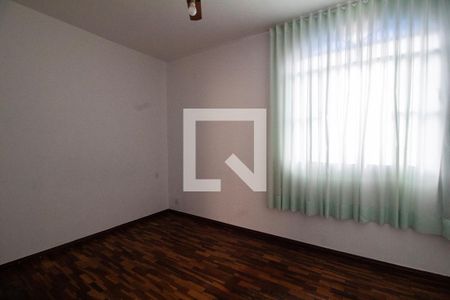 Quarto 01 de casa de condomínio para alugar com 2 quartos, 102m² em João Pinheiro, Belo Horizonte