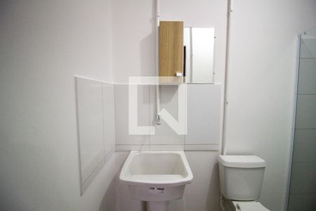 Banheiro de kitnet/studio para alugar com 1 quarto, 30m² em Vila Castilho, Votorantim