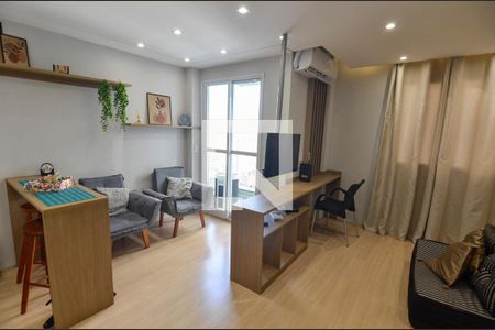 Sala/Quarto de kitnet/studio para alugar com 1 quarto, 32m² em Santo Cristo, Rio de Janeiro