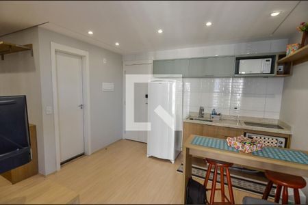Sala/Quarto de kitnet/studio para alugar com 1 quarto, 32m² em Santo Cristo, Rio de Janeiro