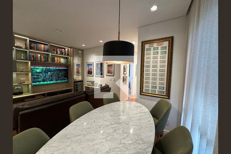 Sala de apartamento para alugar com 3 quartos, 70m² em Jardim Tupanci, Barueri