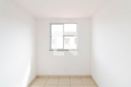 Quarto 1 de apartamento para alugar com 2 quartos, 48m² em Santa Cruz, Rio de Janeiro
