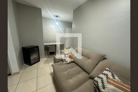 Sala de apartamento para alugar com 2 quartos, 56m² em Jardim Independencia, São Vicente