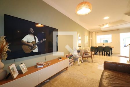 Sala de casa à venda com 3 quartos, 120m² em Vila Scarpelli, Santo André