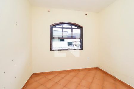 Quarto 2 de casa para alugar com 2 quartos, 80m² em Vila Reis, São Paulo