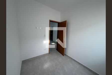 Quarto 2 de apartamento para alugar com 2 quartos, 59m² em Jardim Caguassu, São Paulo