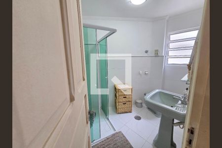 Banheiro de apartamento para alugar com 1 quarto, 45m² em Vila Caiçara, Praia Grande