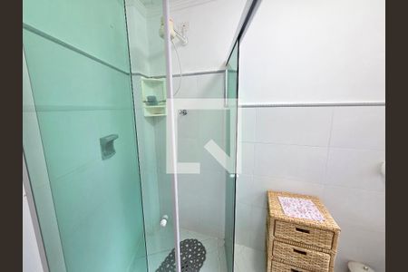 Banheiro de apartamento para alugar com 1 quarto, 45m² em Vila Caiçara, Praia Grande