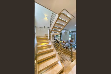 Sala de casa de condomínio à venda com 4 quartos, 600m² em Tucuruvi, São Paulo