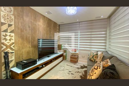 Sala de TV de casa de condomínio à venda com 4 quartos, 600m² em Tucuruvi, São Paulo