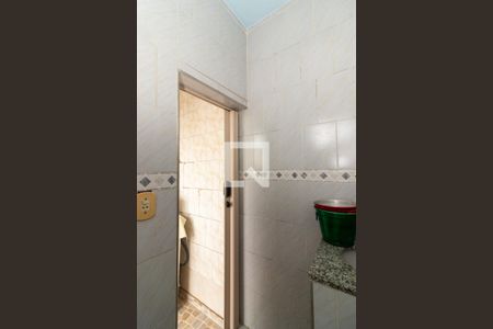Lavabo de casa para alugar com 3 quartos, 100m² em Padre Miguel, Rio de Janeiro