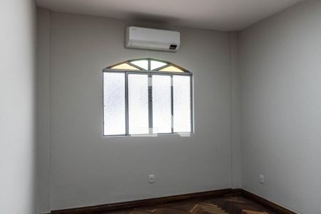 Quarto de apartamento para alugar com 1 quarto, 45m² em Padre Eustáquio, Belo Horizonte