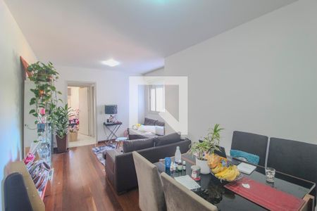 Sala de apartamento à venda com 2 quartos, 76m² em Petrópolis, Porto Alegre
