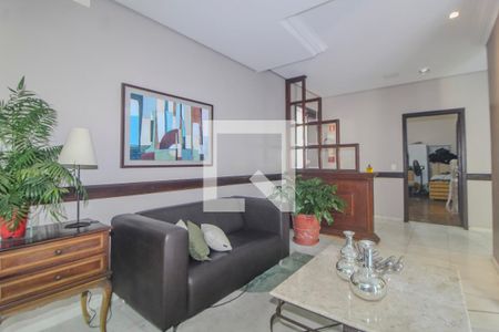 Hall de entrada de apartamento à venda com 2 quartos, 76m² em Petrópolis, Porto Alegre