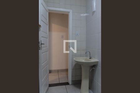Banheiro de apartamento para alugar com 1 quarto, 45m² em Padre Eustáquio, Belo Horizonte