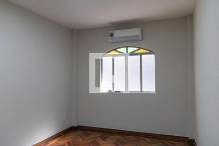 Quarto de apartamento para alugar com 1 quarto, 45m² em Padre Eustáquio, Belo Horizonte