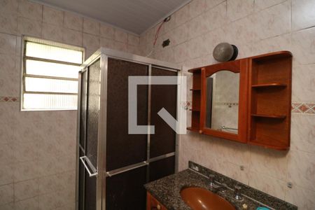 Banheiro de casa para alugar com 1 quarto, 43m² em Vila Cunha Bueno, São Paulo