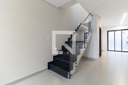 Escada de casa à venda com 3 quartos, 117m² em Vila Gumercindo, São Paulo