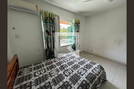 Quarto 1 de casa à venda com 4 quartos, 200m² em Vila Valqueire, Rio de Janeiro
