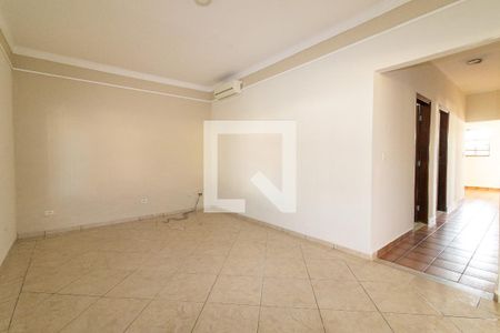 Casa para alugar com 3 quartos, 110m² em Vila Santa Isabel, Campinas