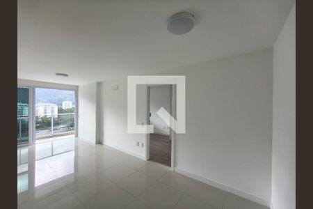 Sala de apartamento à venda com 2 quartos, 82m² em Barra Olímpica, Rio de Janeiro