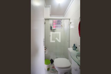 Banheiro de apartamento à venda com 2 quartos, 48m² em Planalto, Belo Horizonte
