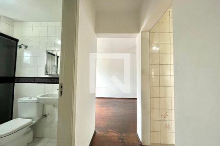 Corredor  de apartamento para alugar com 1 quarto, 50m² em Vila Guarani, São Paulo