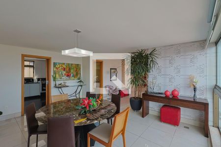 Apartamento à venda com 4 quartos, 164m² em Carmo, Belo Horizonte